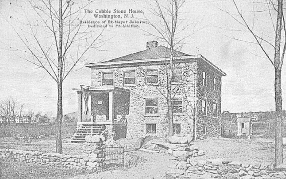 #015 cobblestone house, b+w
